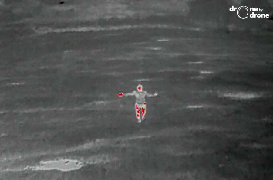 Search and rescue of people using using thermographic cameras